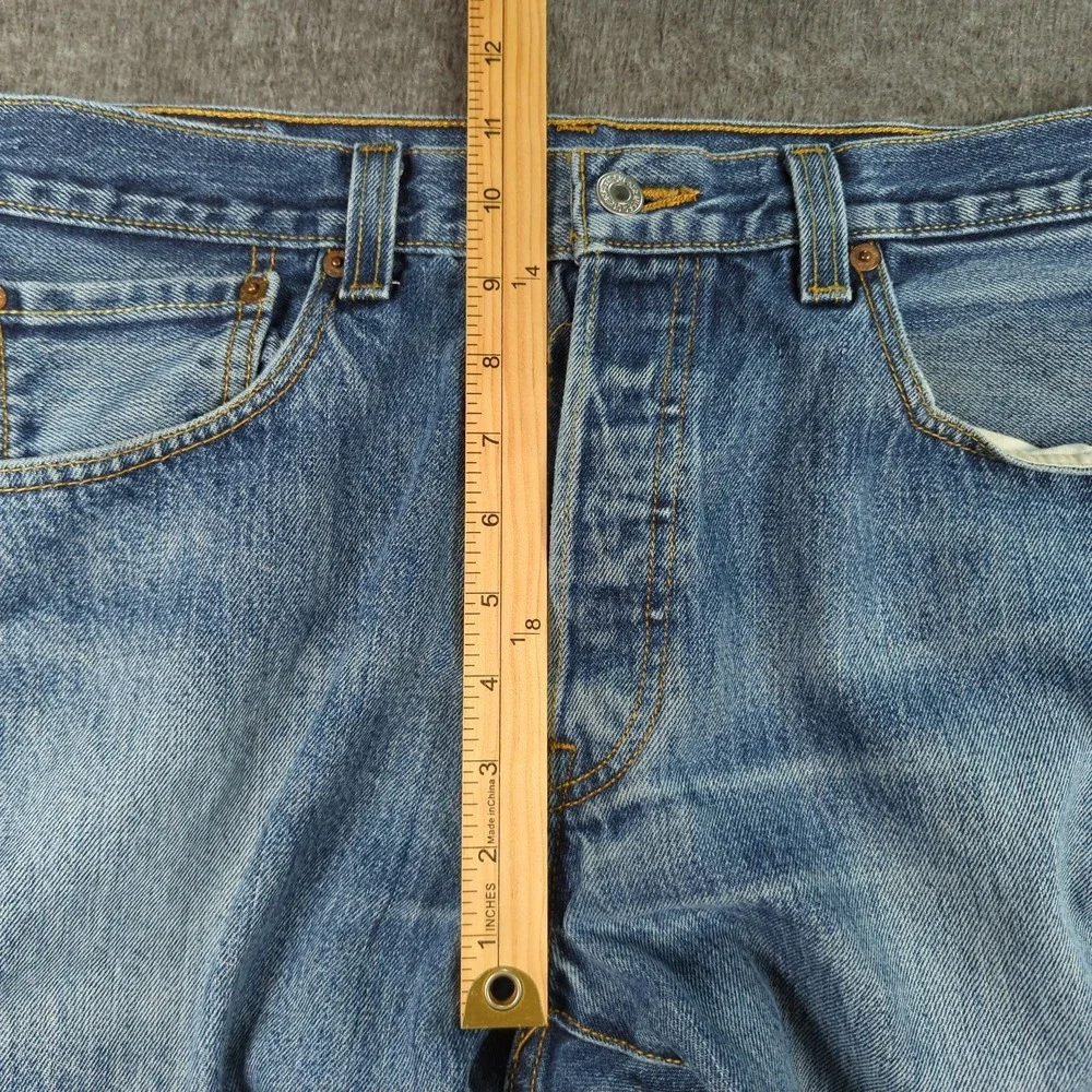Levis 501 Jeans Mens 34x29 Blue Faded Whiskers Wallet‎ Classic Button Fly